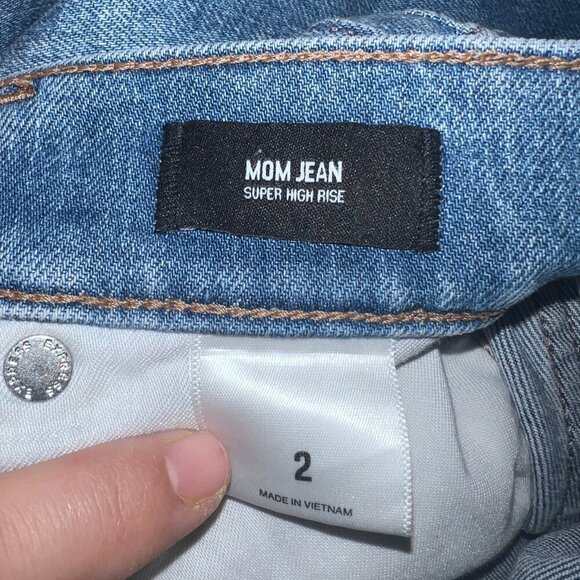 Express Women Mom Jeans Super High Rise - Picture 6 of 7